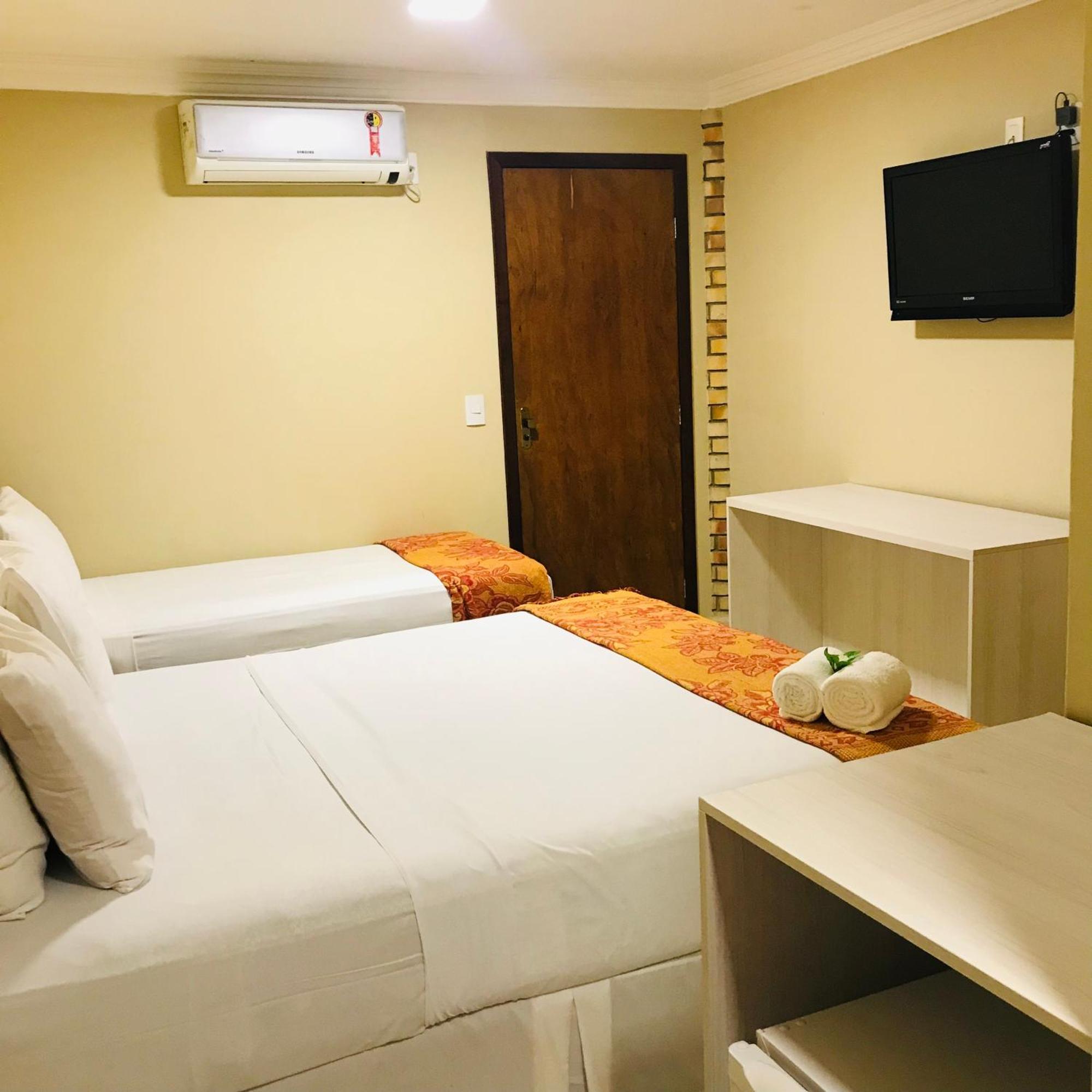 Hotel Pousada Latitude Canoa Quebrada Eksteriør billede
