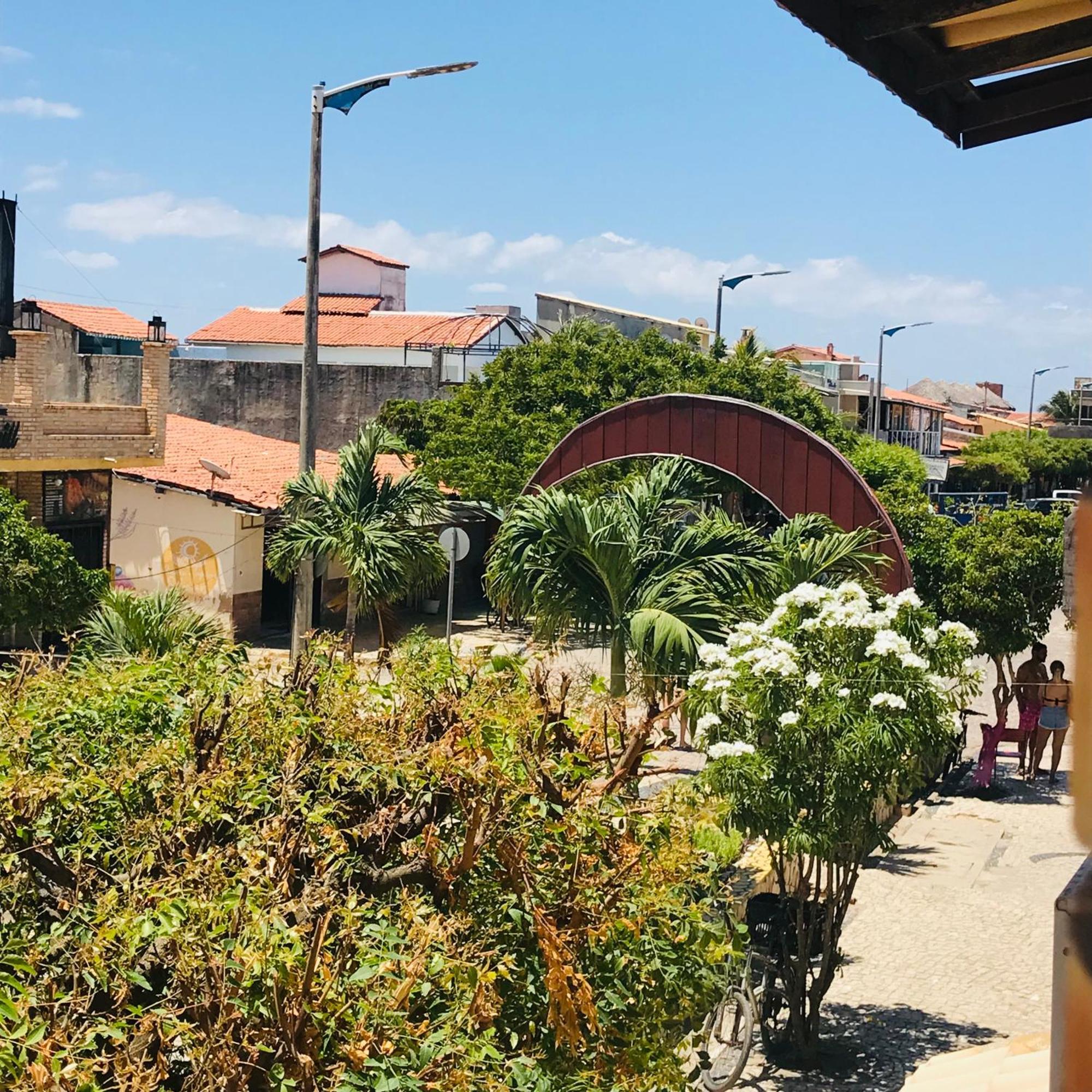 Hotel Pousada Latitude Canoa Quebrada Eksteriør billede