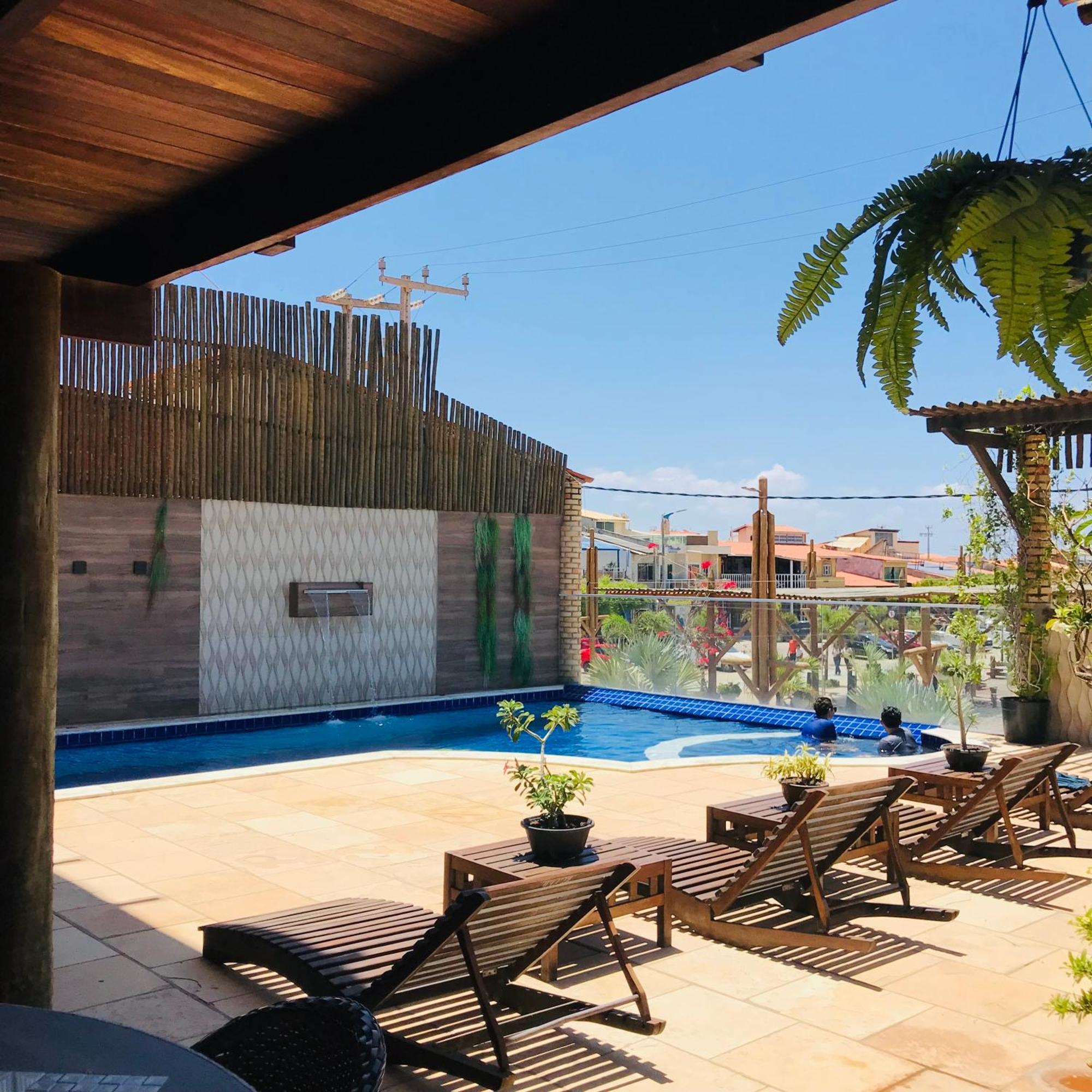 Hotel Pousada Latitude Canoa Quebrada Eksteriør billede