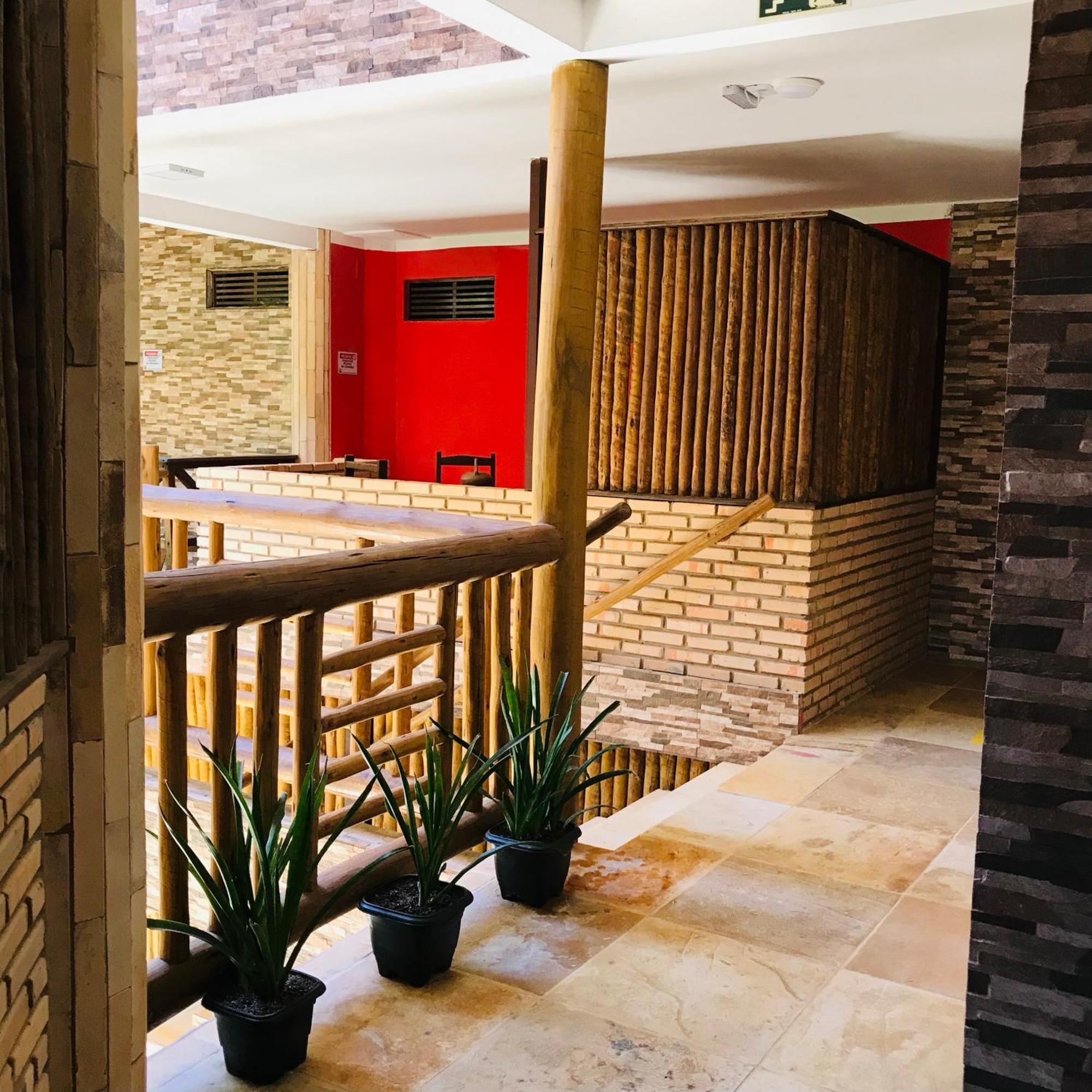 Hotel Pousada Latitude Canoa Quebrada Eksteriør billede